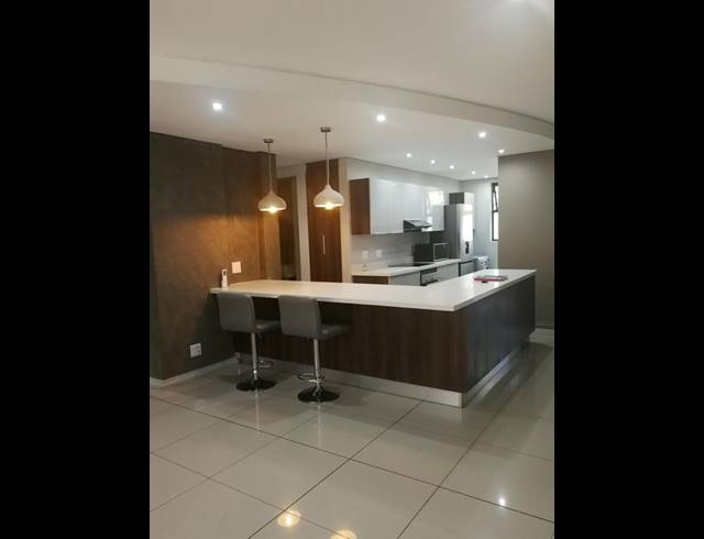 2 BEDROOM PROPERTY TO RENT IN MENLO PARK